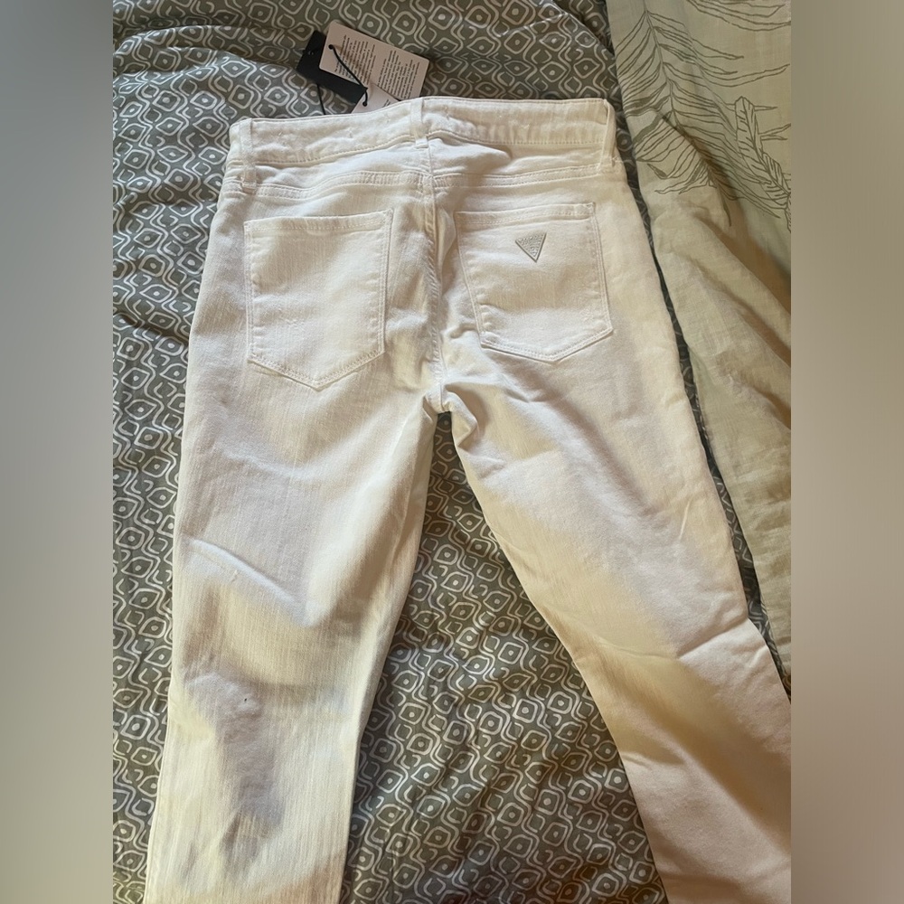 Guesss white skinny jeans